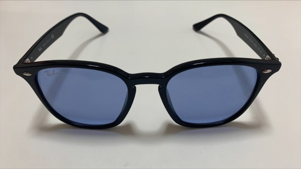 購入したレイバンのサングラス（4258F）の正面からの写真